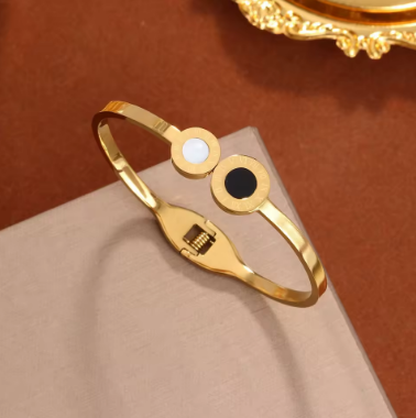 Pulseira Clássica Romana Banhado a Ouro