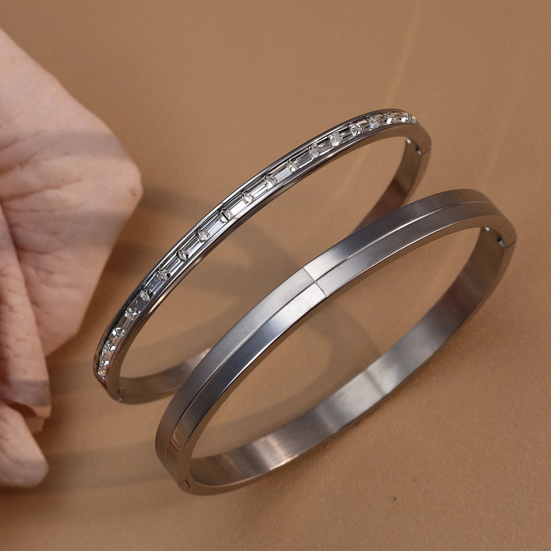 Bracelete Elegante Design Geométrico Moderno