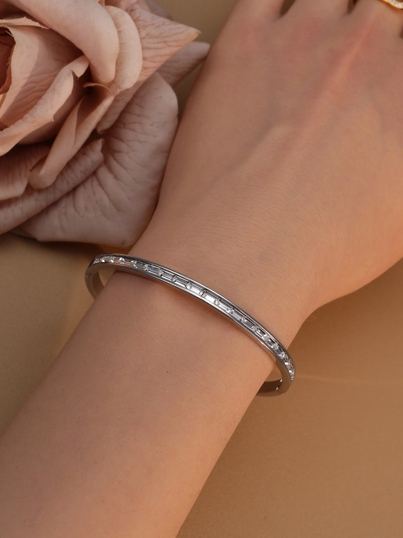 Bracelete Elegante Design Geométrico Moderno