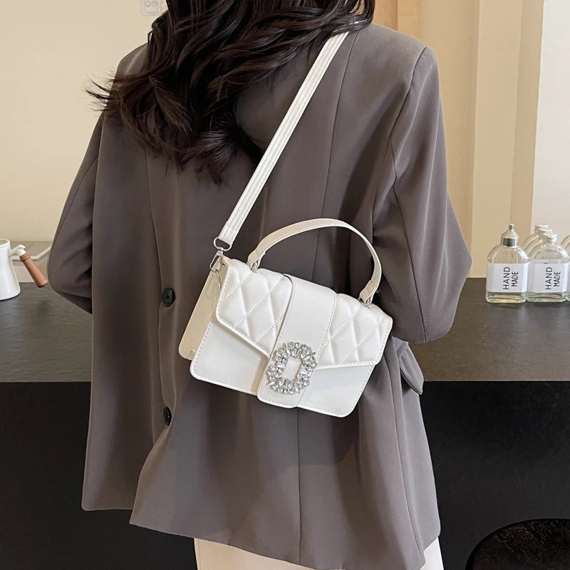 Bolsa Transversal Luxuosa e Discreta