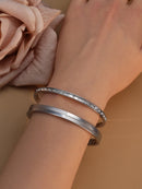 Bracelete Elegante Design Geométrico Moderno